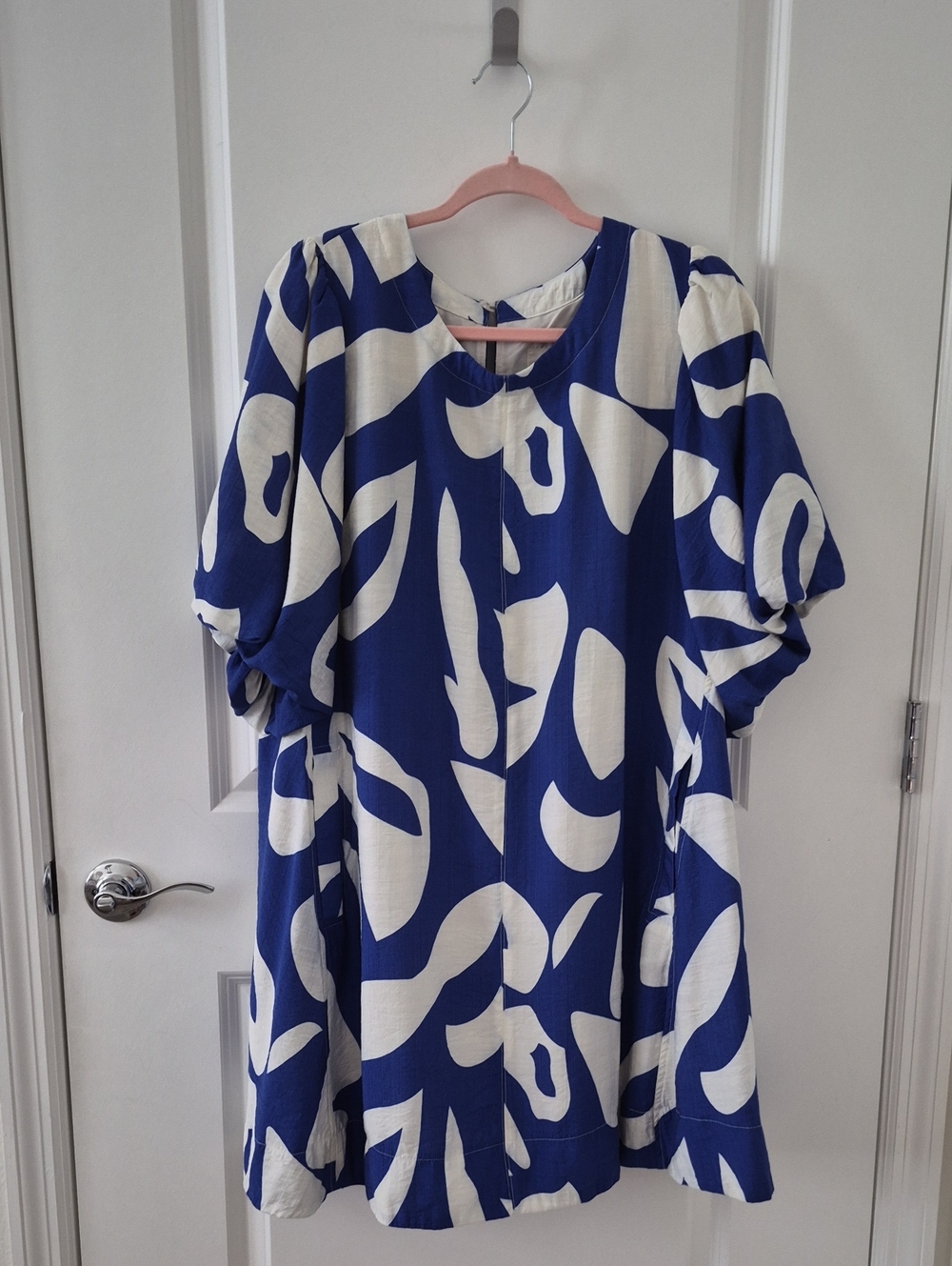 Umgee Blue and White Abstract Mini Dress